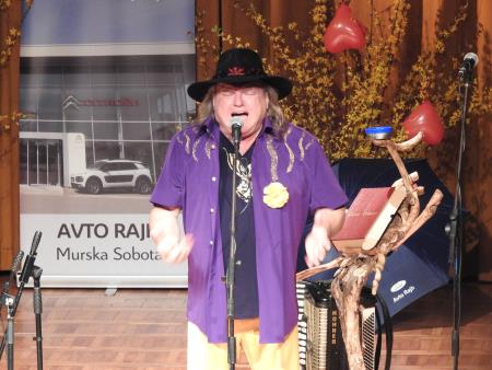 12. tradicionalni glasbeno-humoristični Valentinov koncert 104